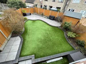 DIXON WAY- click for photo gallery